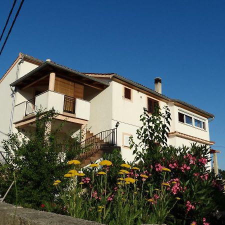 Apartman Petra Vrh  外观 照片