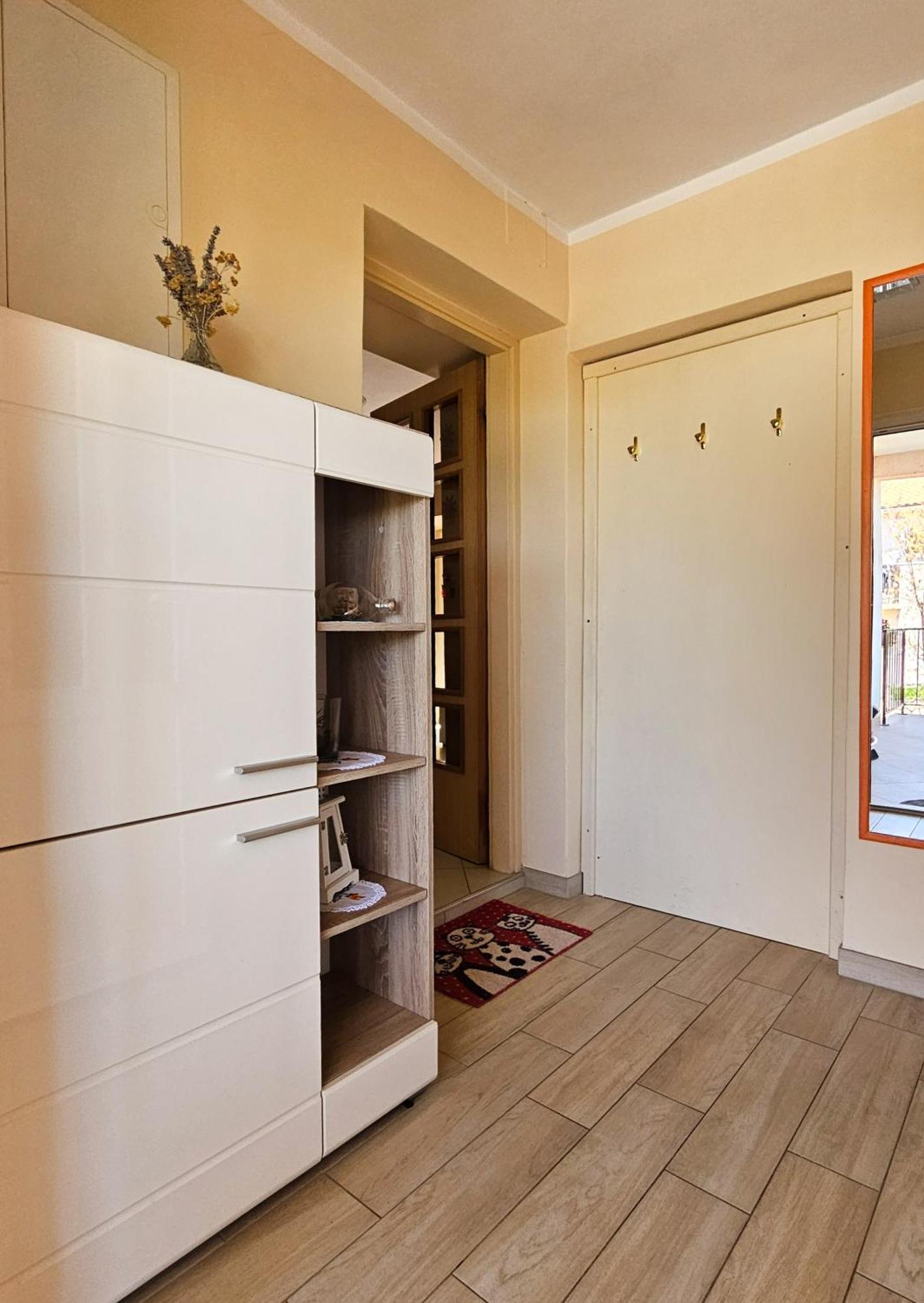 Apartman Petra Vrh  外观 照片