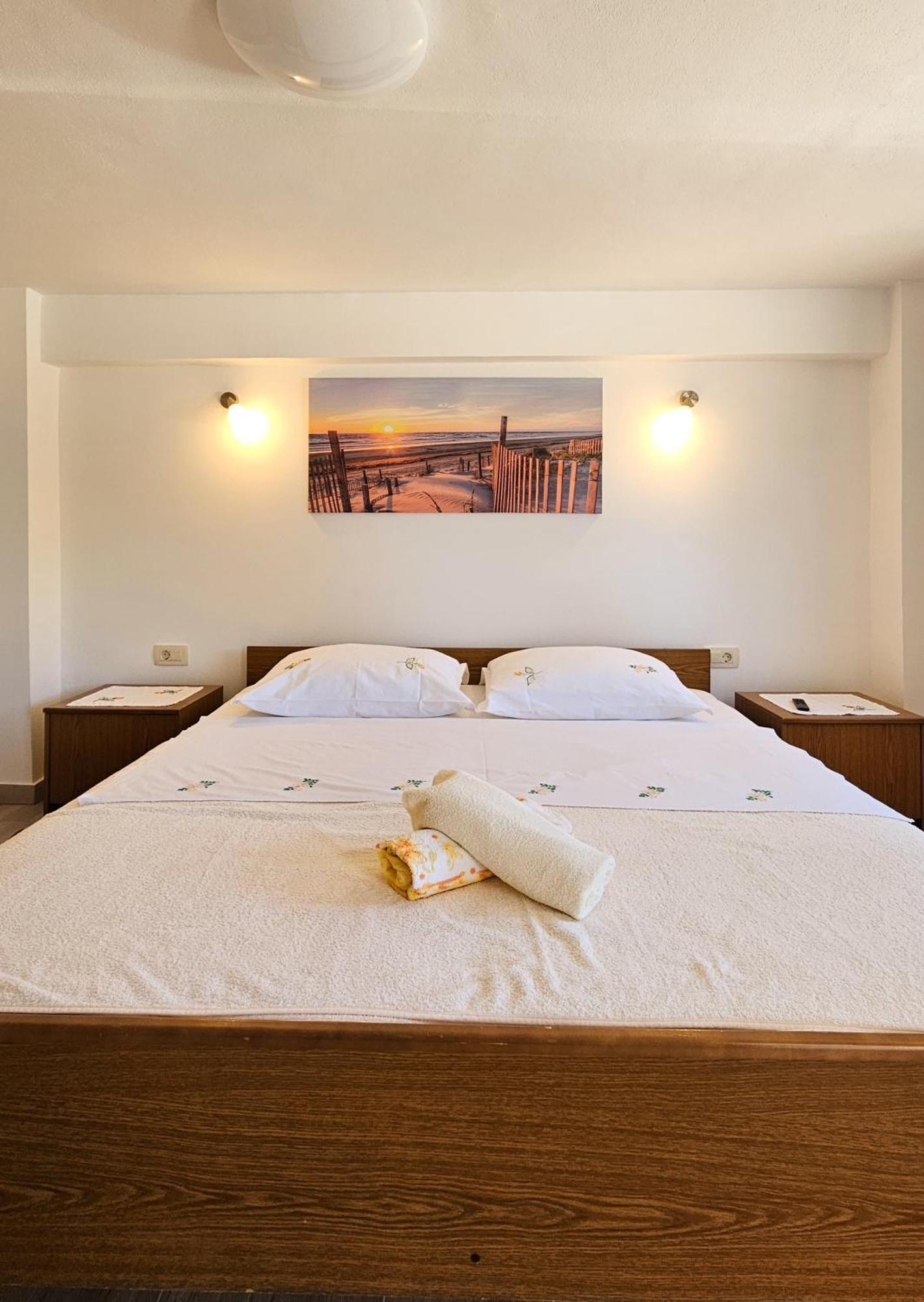 Apartman Petra Vrh  外观 照片