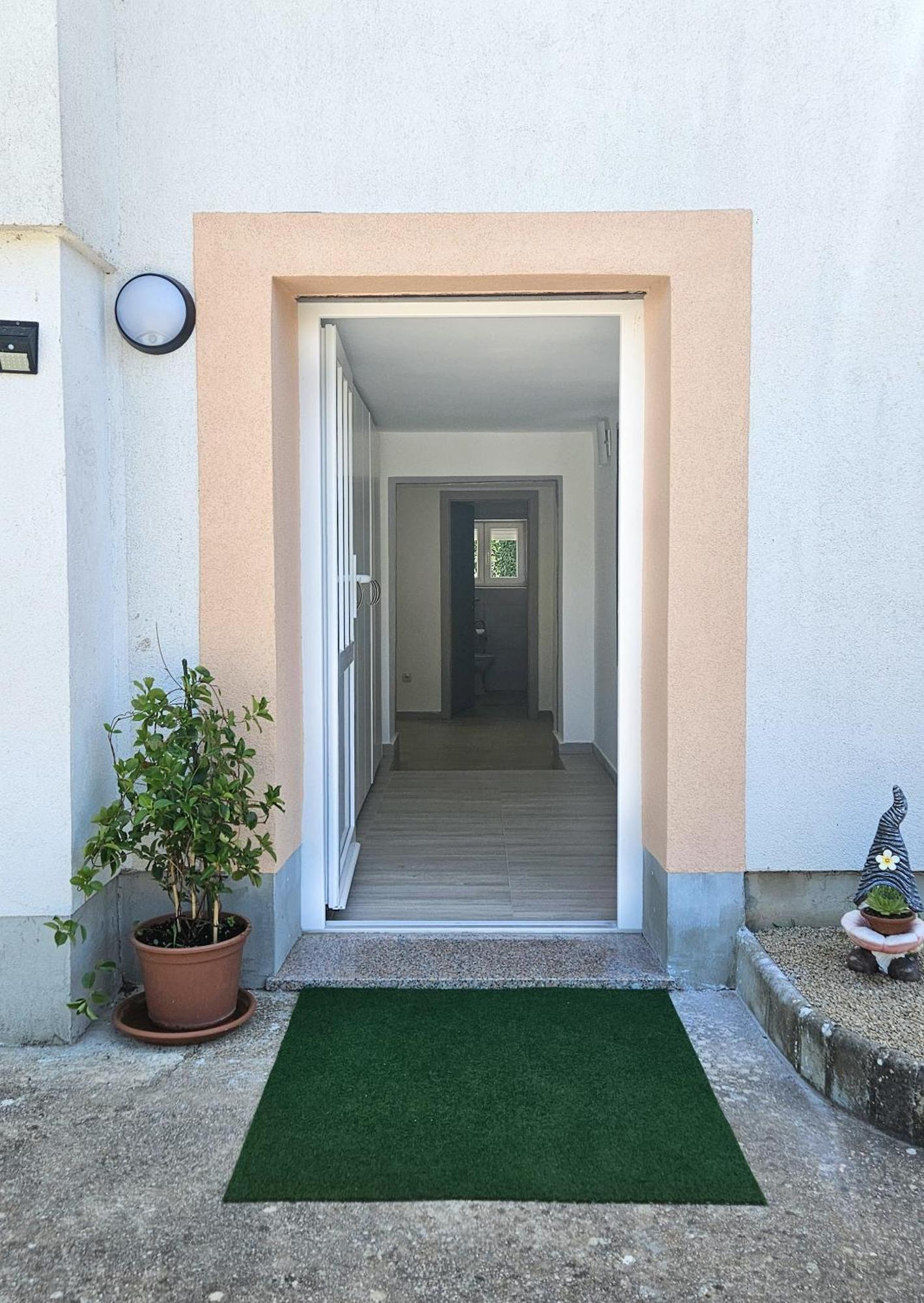 Apartman Petra Vrh  外观 照片